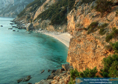 Linea Verde Motonave Costa di Baunei Ogliastra Sardegna