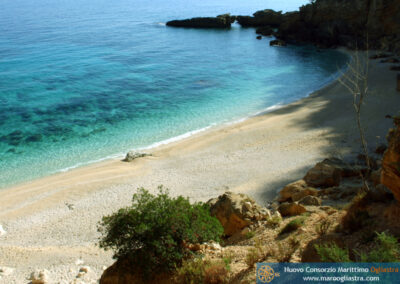 Linea Verde Motonave Costa di Baunei Ogliastra Sardegna